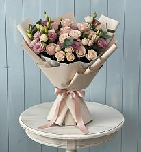 Букет цветов из:  Розы и Лизиантусы в Лисино-Корпус