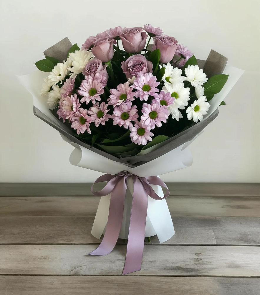 Букет цветов из: Хризантемы и Розы в Лисино-Корпус