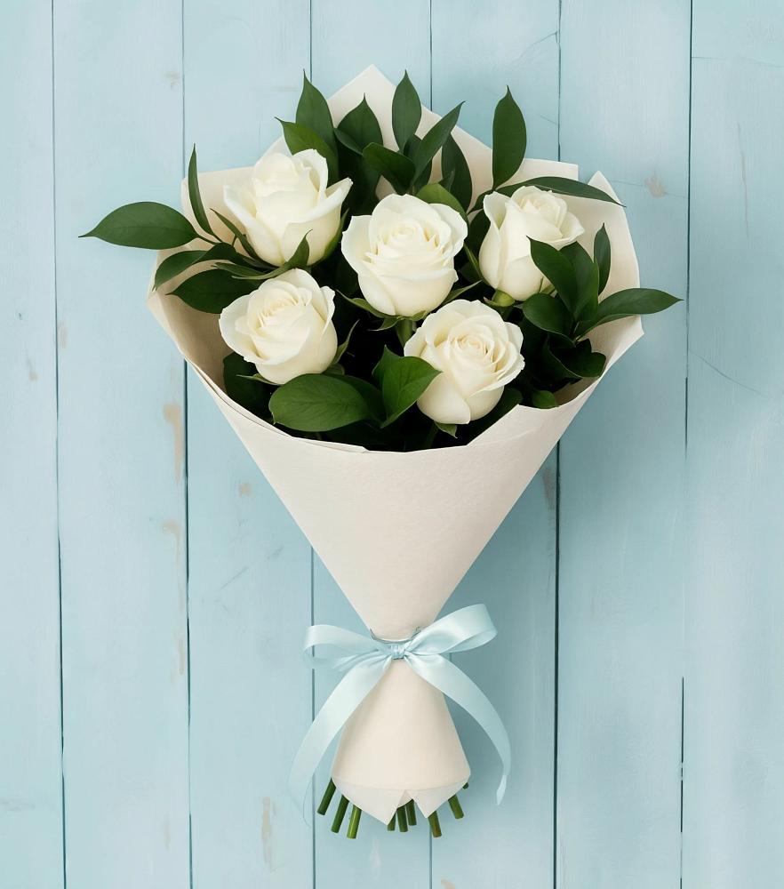 Букет цветов из: Розы в Лисино-Корпус