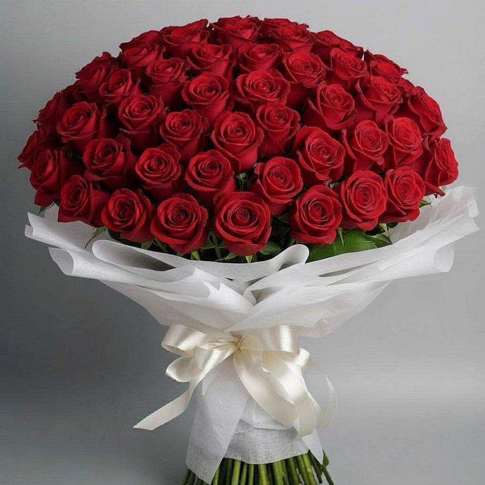 Букет 101 Красная роза Блэк Мэджик в Лисино-Корпус