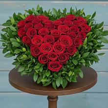 Цветочная композиция из Розы в виде сердца в Лисино-Корпус