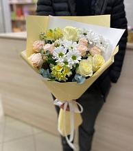 Букет цветов из:  Альстромерии, Розы и Хризантемы в Лисино-Корпус