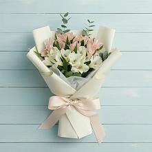 Букет цветов из:  Альстромерии в Лисино-Корпус