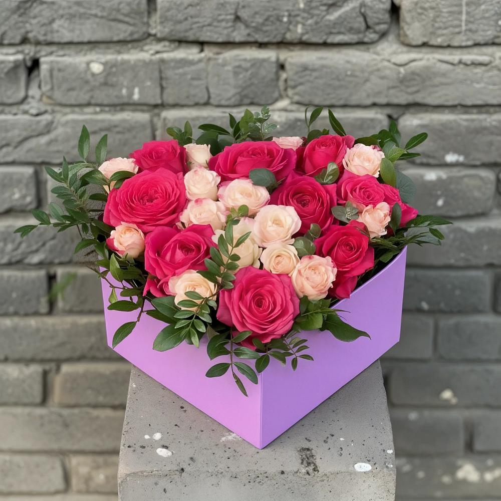 Цветочная композиция из Розы в коробке в Лисино-Корпус