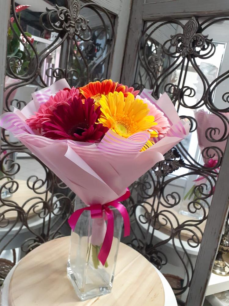 Букет цветов из: Герберы в Лисино-Корпус