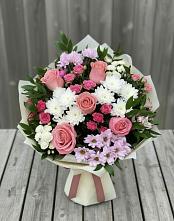 Букет цветов из:  Альстромерии, Гвоздики, Розы и Хризантемы в Лисино-Корпус