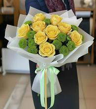 Букет цветов из:  Хризантемы и Розы в Лисино-Корпус