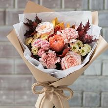 Букет цветов из:  Гвоздики, Хризантемы и Розы в Лисино-Корпус