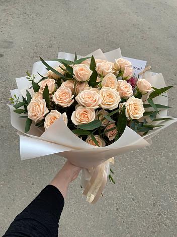Букет Кремовые розы Латте в Лисино-Корпус