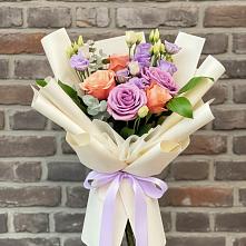 Букет цветов из:  Лизиантусы и Розы #REPLACE_PRED# Лисино-Корпус