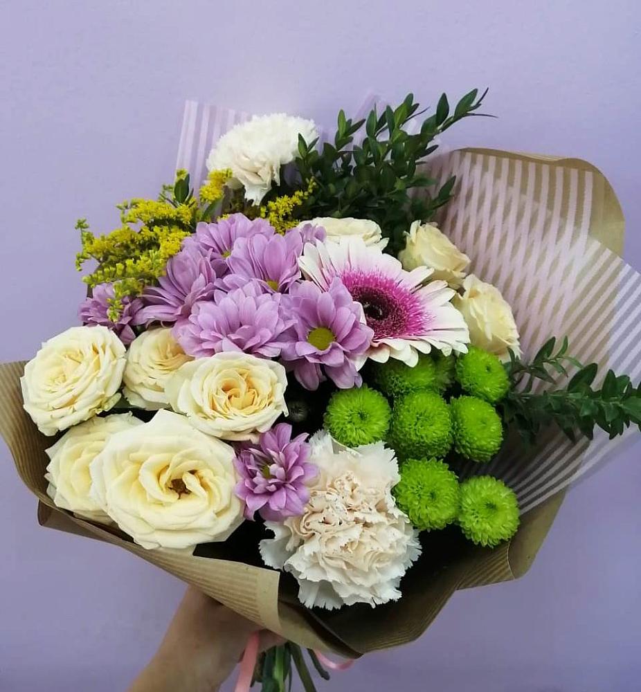 Букет цветов из: Хризантемы, Розы, Гвоздики и Герберы в Лисино-Корпус