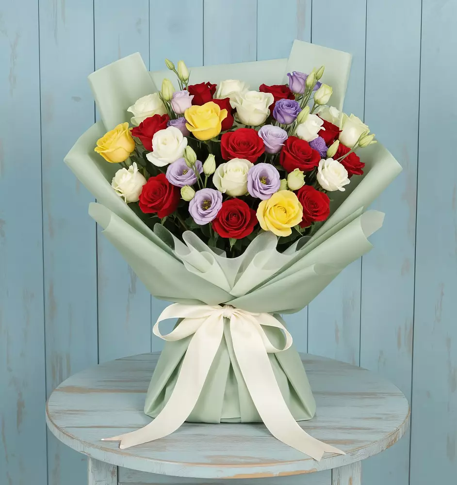 Букет цветов из: Розы в Лисино-Корпус