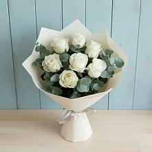 Букет Белые розы в Эвкалипте в Лисино-Корпус