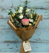 Букет цветов из:  Розы и Лизиантусы в Лисино-Корпус