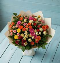 Букет Микс из разноцветных кустовых роз в Лисино-Корпус